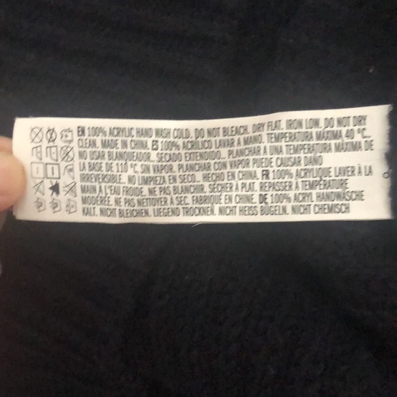 Forever 21 mens sweater - Picture 5 of 6